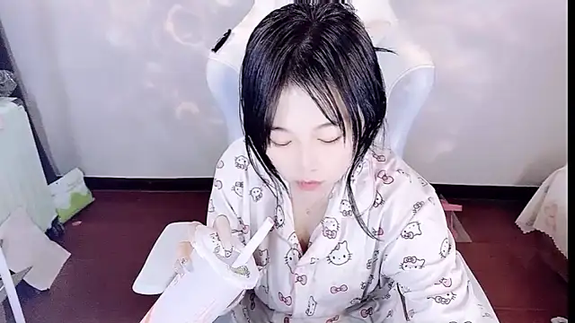 -huahua-'s cam snapshot