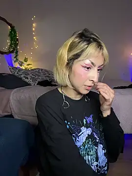 Cinamoonn's cam snapshot