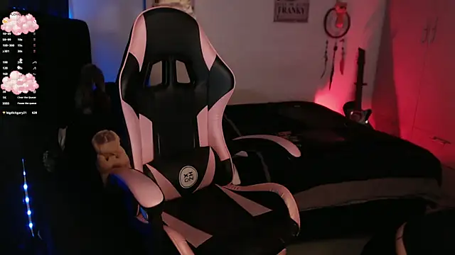 Theprojectsaraa live sex cam