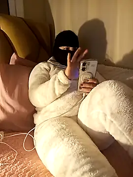 LONA-_-'s cam snapshot