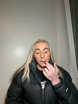 Strongqueen's cam snapshot