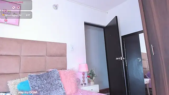 ashleycurvyy's cam snapshot