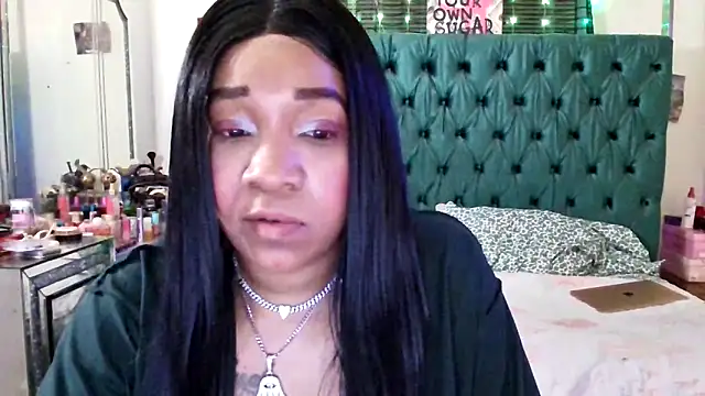 YasmineMinaj's cam snapshot