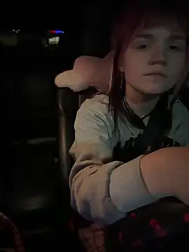 Cutiepiespanks's cam snapshot