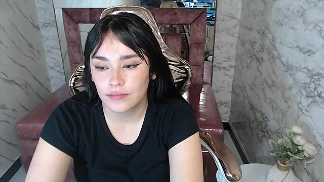 Laksmy_v's cam snapshot