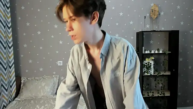 AndrewwCarter2's cam snapshot