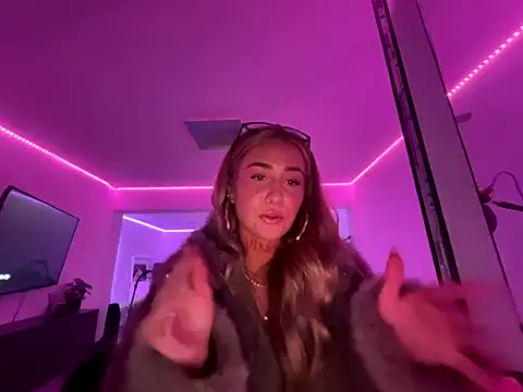 goddesemiiyy live sex cam