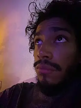 OfficialMineirinho live sex cam