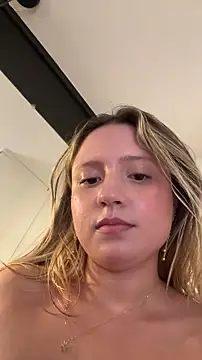 MiaPetit_'s cam snapshot