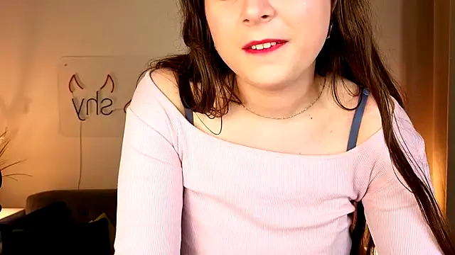 Queen_Michelle_'s cam snapshot