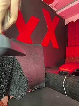 abrilbigcock live sex cam