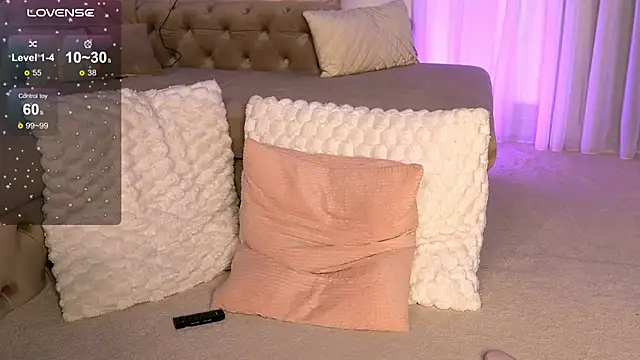 ChloeVelvetx's cam snapshot