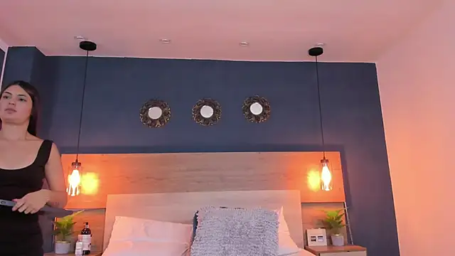 SusanAdams1's cam snapshot