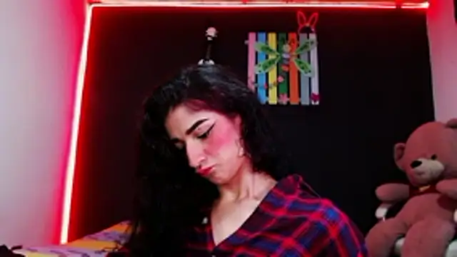 ingrid_zese_'s cam snapshot