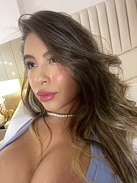 _laura_02's cam snapshot