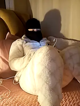 LONA-_-'s cam snapshot