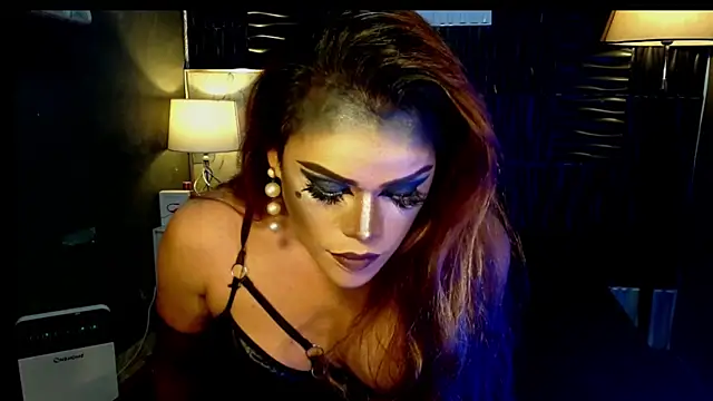 UrtopshemalegoddessAliyah live sex cam