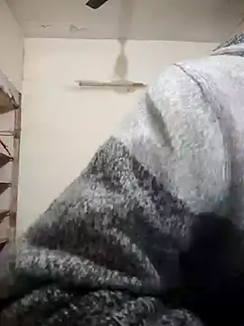 KingKhiladi's cam snapshot