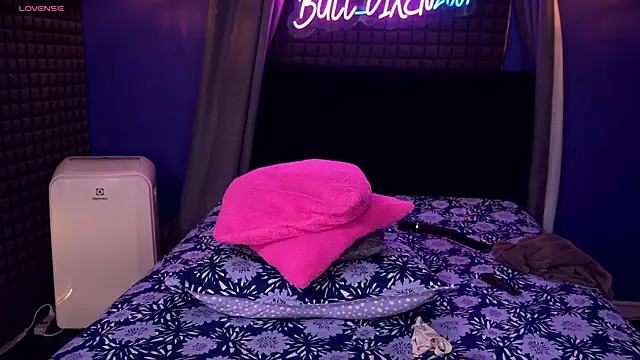 bull_vixen2001 live sex cam