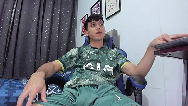 The_skinnyguys live sex cam