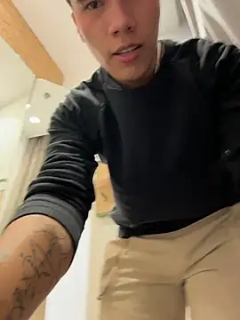 Logan_smith1 live sex cam