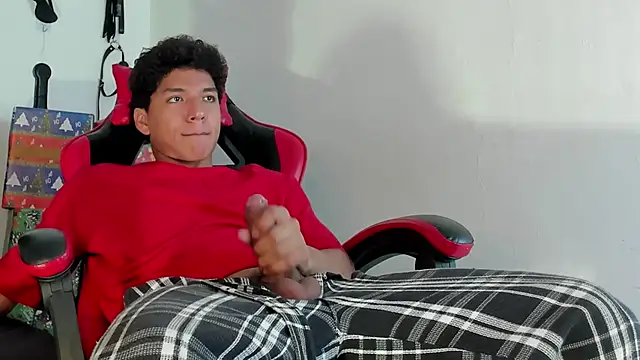 Maximiliano_Khalil live sex cam