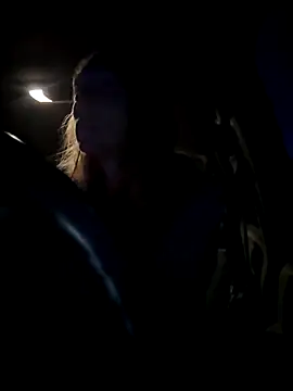 GoldenFlameGoddess live sex cam