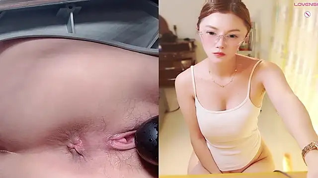 Krismil3 live sex cam