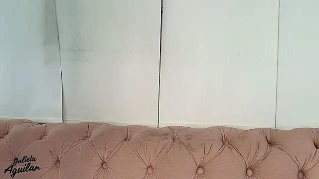 julieta_aguilar1 live sex cam