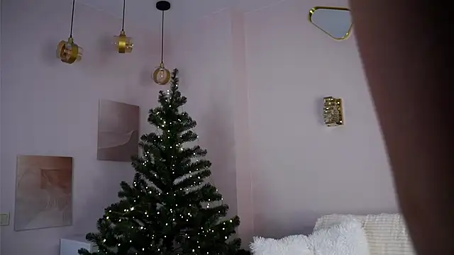 SunnivaCovil live sex cam