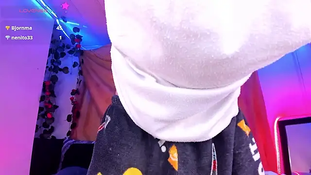 Ethan_Boyy live sex cam