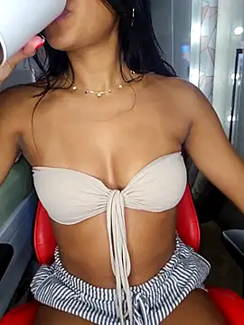 moreninhasilva live sex cam