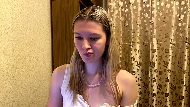 SkyeDavis's cam snapshot