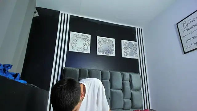 TheKingssRomance's cam snapshot