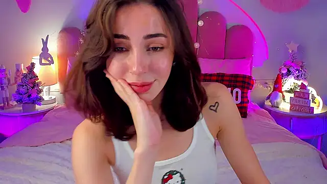 ElsaYoung's cam snapshot