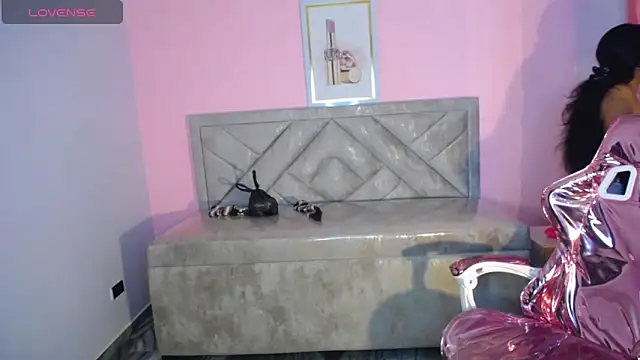 Scarlett_fox_ch's cam snapshot