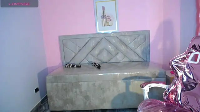 Scarlett_fox_ch's cam snapshot