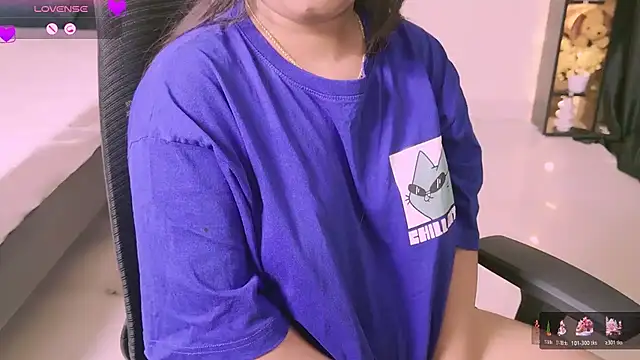 Khaleesiiii's cam snapshot