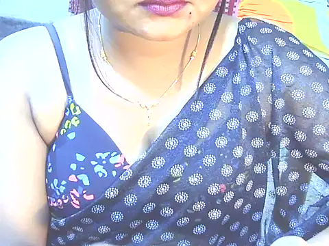 Nusrat_Faria07's cam snapshot