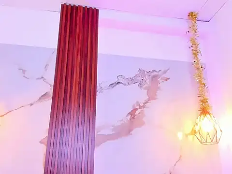 MiaLovely1's cam snapshot