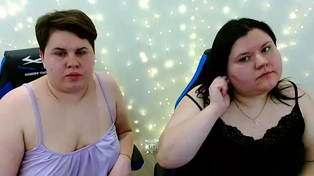 BeckyAndHellen live sex cam