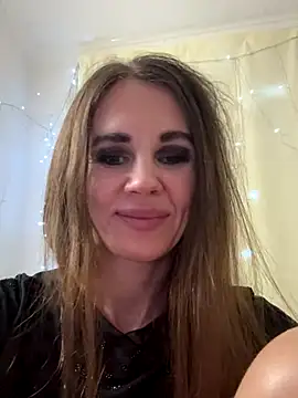 LucieMack's cam snapshot