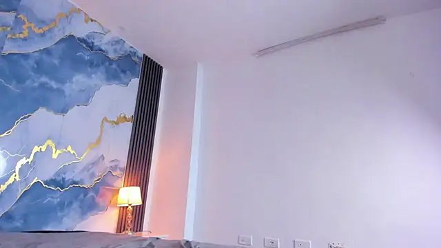 Kylieandjhonny live sex cam