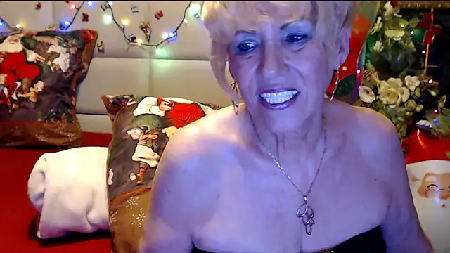 HappyWomanOn live sex cam