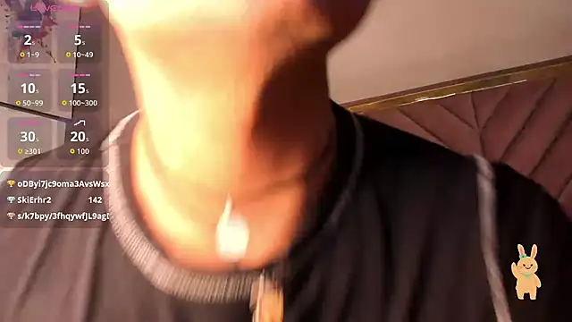 Valentin0_3 live sex cam