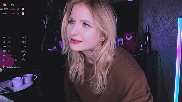 little_grinch666's cam snapshot