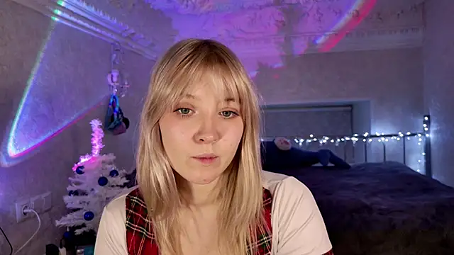 twinkle_toes_'s cam snapshot