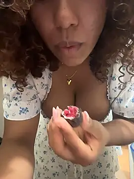 lauraltt's cam snapshot