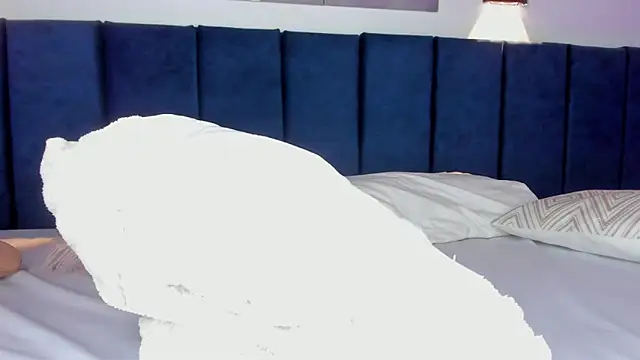 SharonLovee's cam snapshot