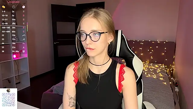 EvaPeace's cam snapshot